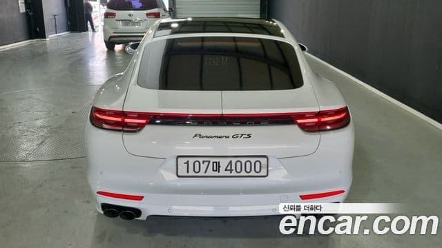 Porsche Panamera 2020 — Şəkil 1/17
