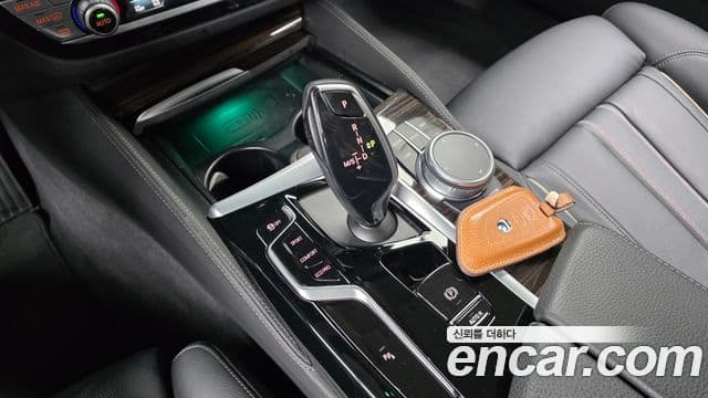 BMW 5 Series 2021 — ფოტო 9/20