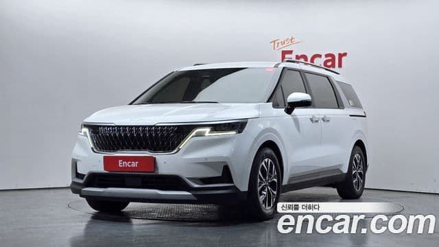 Kia Carnival 2023 — Фото 1/20
