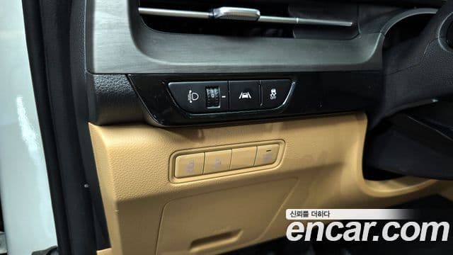 Kia Carnival 2023 — Фото 16/20