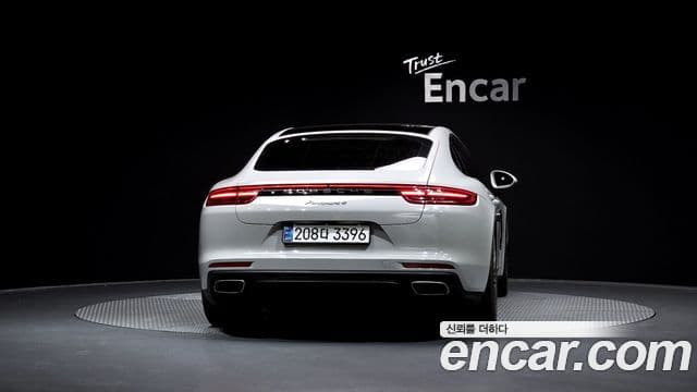 Porsche Panamera 2018 — Şəkil 15/20