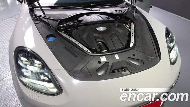 Porsche Panamera 2018 — Şəkil 4/20