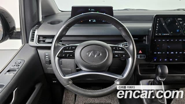 Hyundai Staria 2021 — ფოტო 13/20