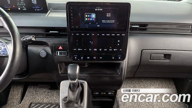 Hyundai Staria 2021 — ფოტო 14/20