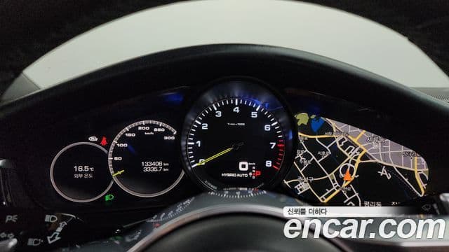 Porsche Panamera 2019 — ფოტო 8/20