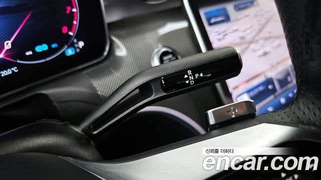 Mercedes-Benz C-Class 2022 — ფოტო 9/20