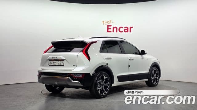 Kia Niro 2025 — ფოტო 2/20