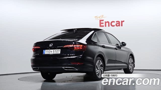 Volkswagen Jetta 2021 — Photo 18/20