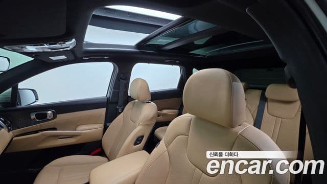 Kia Sorento 2023 — Şəkil 19/20