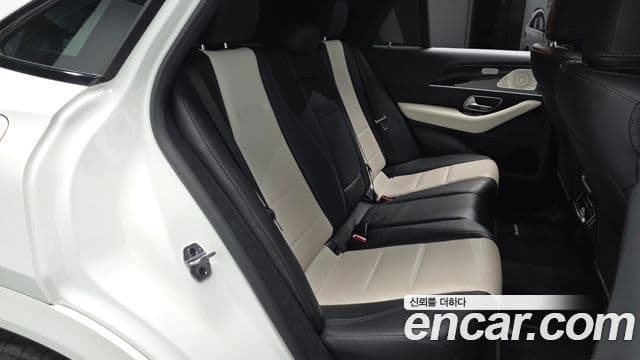 Mercedes-Benz GLE-Class 2022 — фото 11 из 20