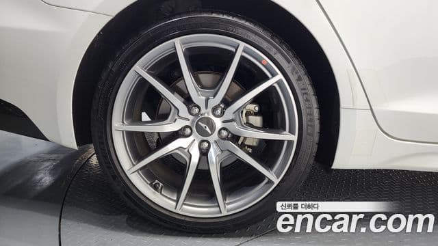Genesis G70 2021 — ფოტო 4/20