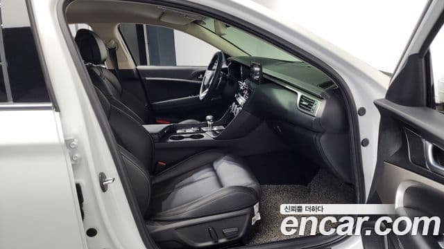Genesis G70 2021 — ფოტო 10/20