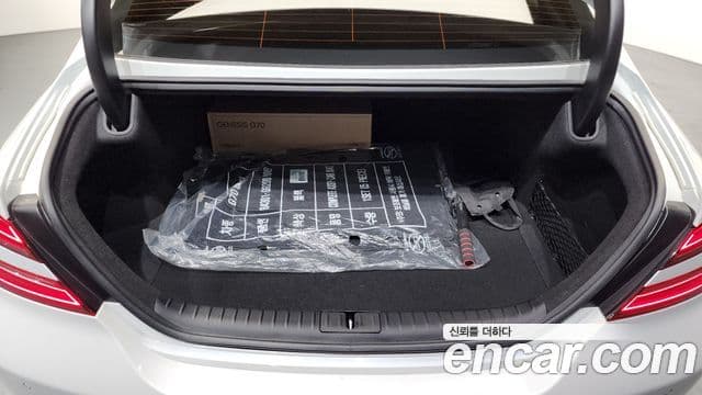 Genesis G70 2021 — ფოტო 19/20