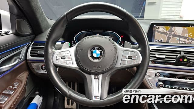 BMW 7 Series 2021 — ფოტო 13/20