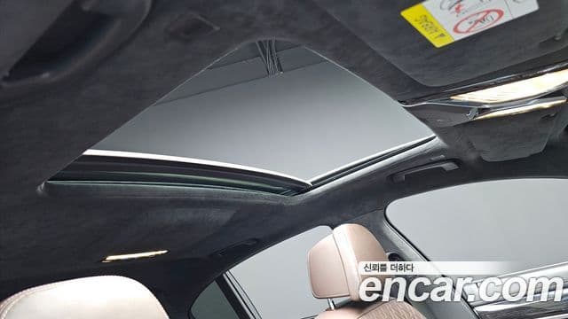 BMW 7 Series 2021 — ფოტო 19/20