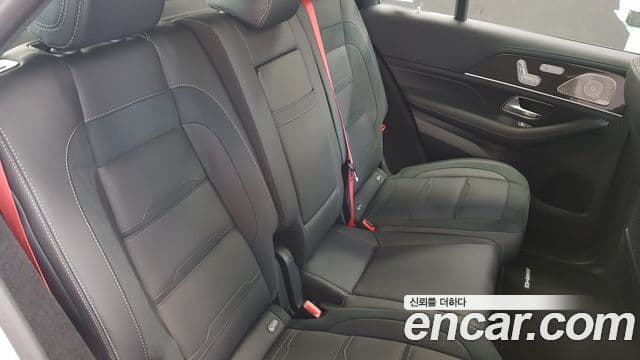 Mercedes-Benz GLE-Class 2025 — Şəkil 8/17