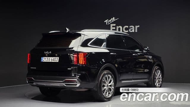 Kia Sorento 2022 — Фото 2/20