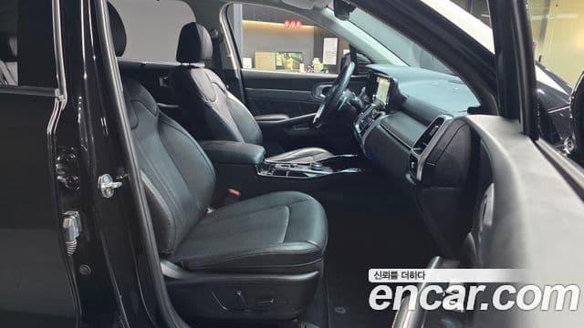 Kia Sorento 2022 — Фото 11/20