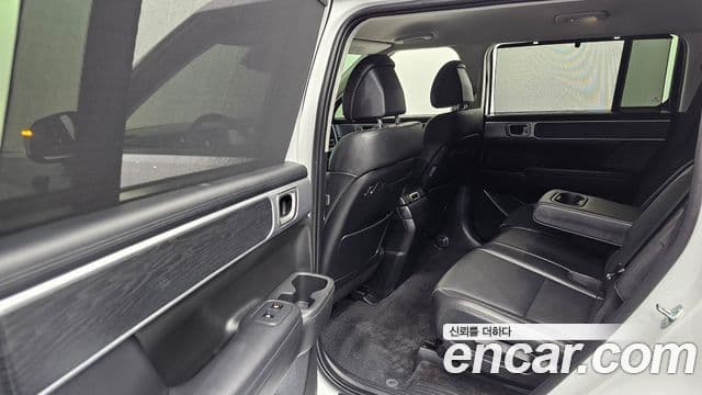 Hyundai Santa Fe 2024 — ფოტო 11/20