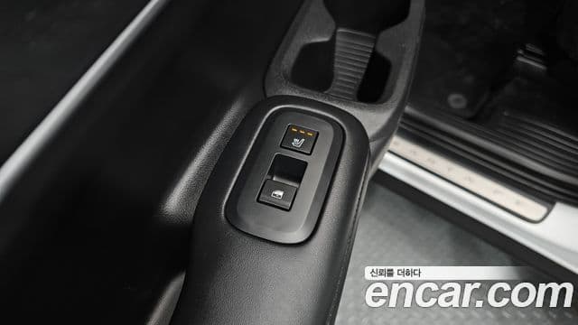 Hyundai Santa Fe 2024 — ფოტო 19/20