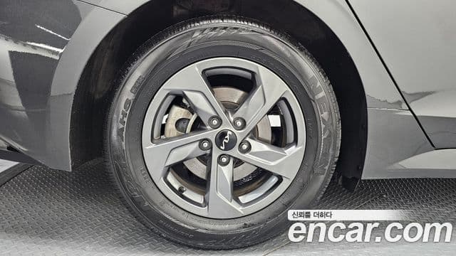 Kia K5 2022 — ფოტო 5/20