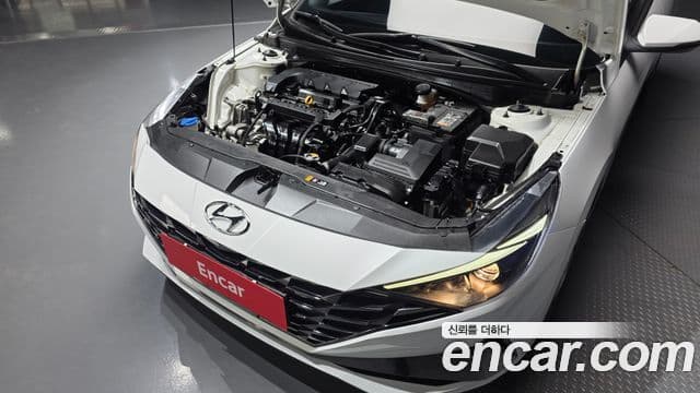 Hyundai The New Avante Hybrid 2021 — ფოტო 17/20