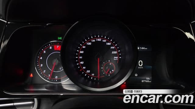 Hyundai The New Avante Hybrid 2021 — ფოტო 6/20