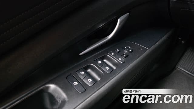 Hyundai The New Avante Hybrid 2021 — ფოტო 18/20