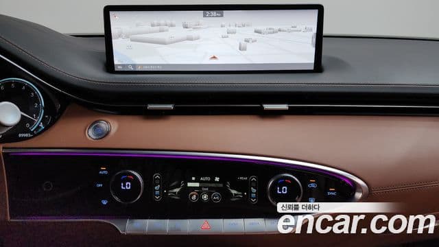 Genesis GV70 2021 — фото 14 из 20
