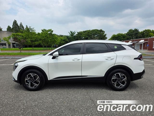 Kia Sportage 2021 — ფოტო 11/20