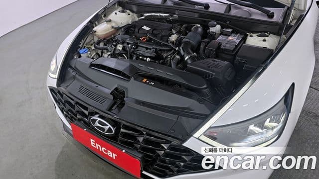 Hyundai Sonata 2022 — ფოტო 6/20