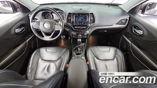 Jeep Cherokee 2021 — ფოტო 4/20