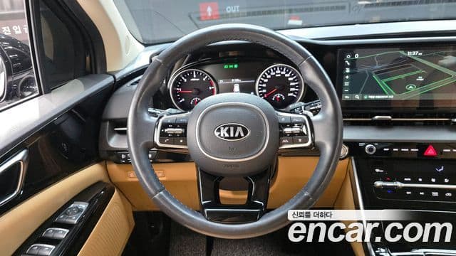 Kia Carnival 2021 — Фото 13/20