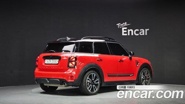 Mini Cooper S Countryman 2020 — ფოტო 2/20
