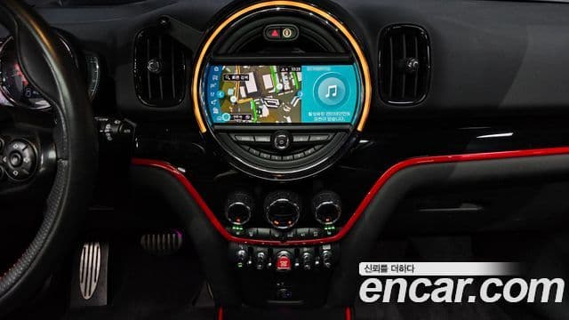 Mini Cooper S Countryman 2020 — ფოტო 15/20