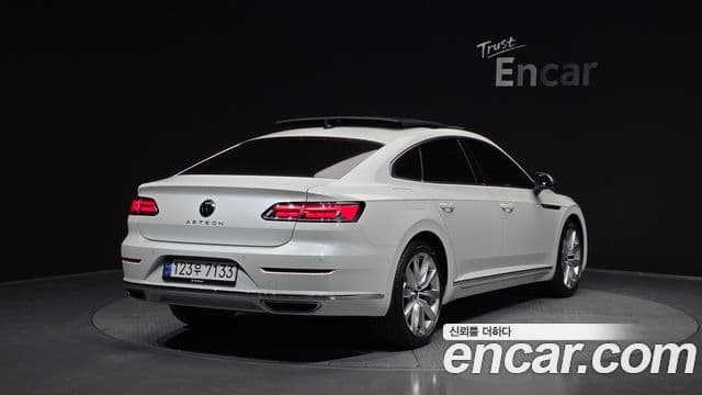 Volkswagen Arteon 2023 — Photo 12/20