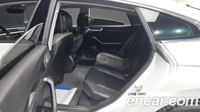 Volkswagen Arteon 2023 — Photo 13/20