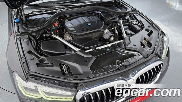 BMW 5 Series 2021 — ფოტო 6/20