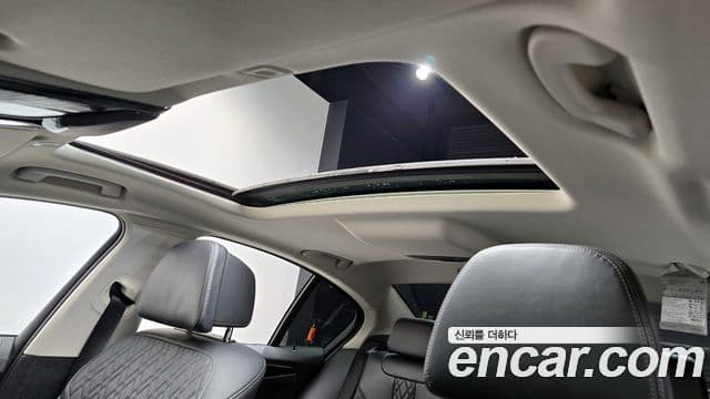 BMW 5 Series 2021 — ფოტო 19/20