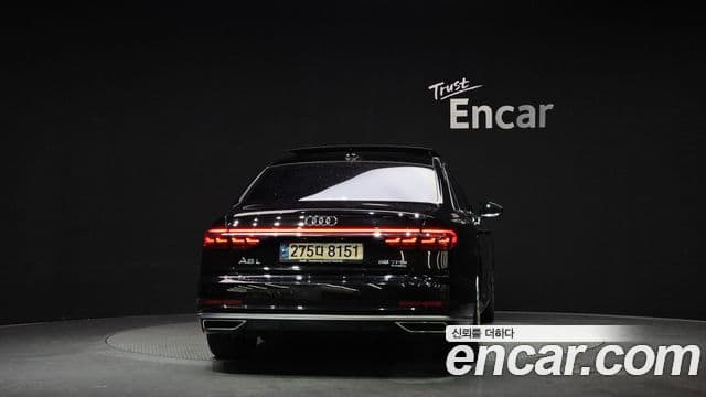 Audi A8 2020 — Фото 4/20