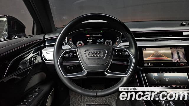 Audi A8 2020 — Фото 13/20