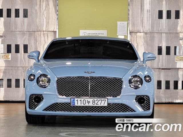 Bentley Continental GT 2021 — ფოტო 2/20