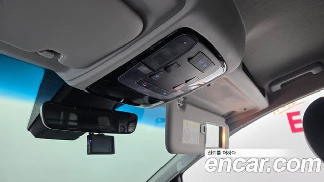 Hyundai Staria 2023 — Şəkil 18/20