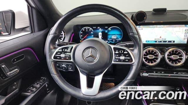 Mercedes-Benz GLB-Class 2021 — Photo 3/20