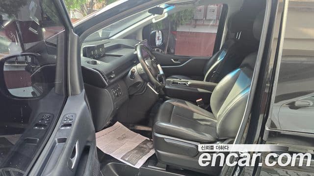 Hyundai Staria 2021 — Фото 15/20