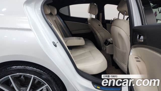 Genesis G70 2024 — Şəkil 12/20