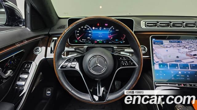 Mercedes-Benz S-Class 2021 — Photo 6/20