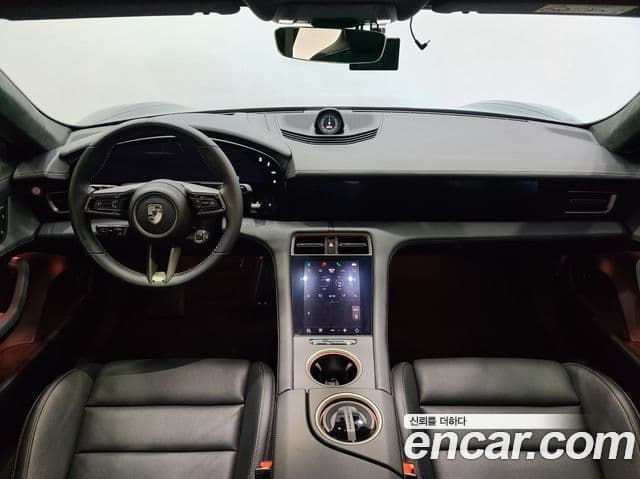 Porsche Taycan 2024 — ფოტო 3/20