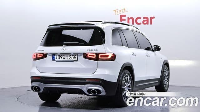 Mercedes-Benz GLB-Class 2023 — ფოტო 2/20