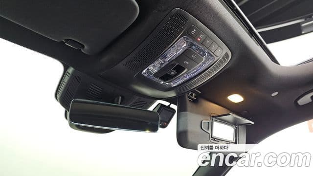 Mercedes-Benz GLB-Class 2023 — ფოტო 14/20